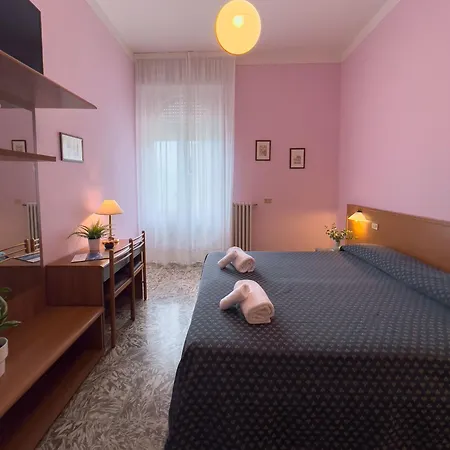 Hotel Benacus Torri Del Benaco