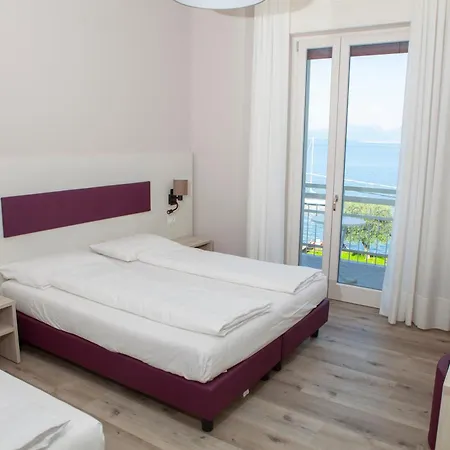 Benacus Hotel 3*