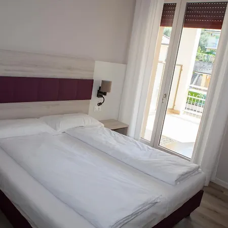 Benacus Hotel Torri Del Benaco